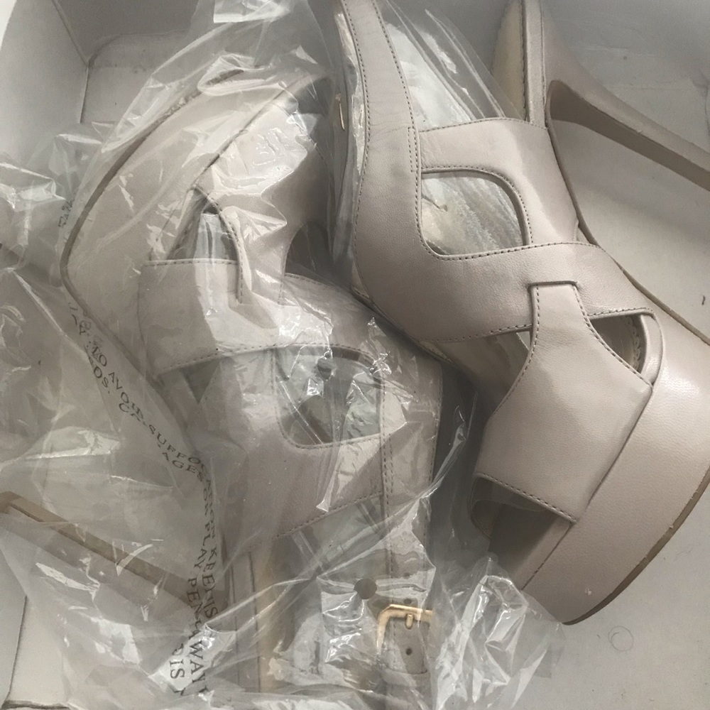 Sexy Nine West heel